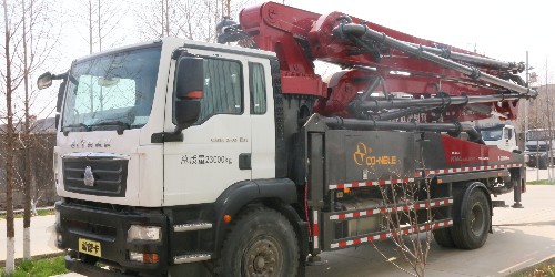 如何防止混凝土泵車(chē)車(chē)內(nèi)溫度過(guò)高導(dǎo)致的爆炸事故？